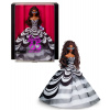 Mattel Zberateľská bábika Mattel Barbie Signature 65th anniversary s hnedými vlasmi a čiernobielym županom