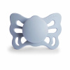 ANATOMICKÝ CUMLÍK FRIGG BUTTERFLY POWDER BLUE, 0-6M, SILIKÓN