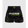 Muay Thai šortky Venum Training Camp 4.0 - Black/Neon Green Velikost: L